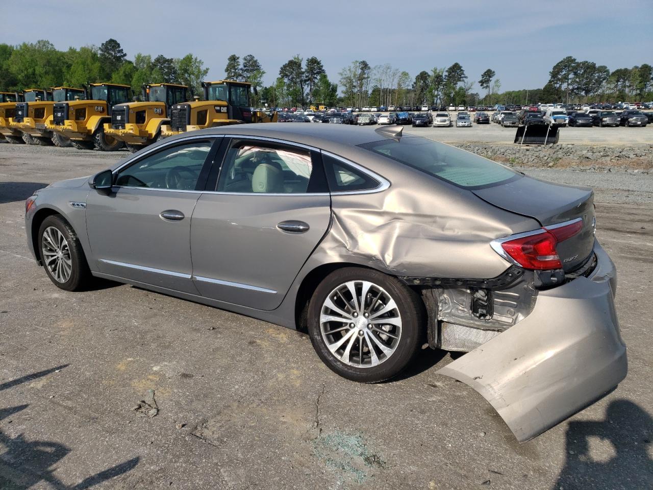 BUICK LACROSSE ESSENCE