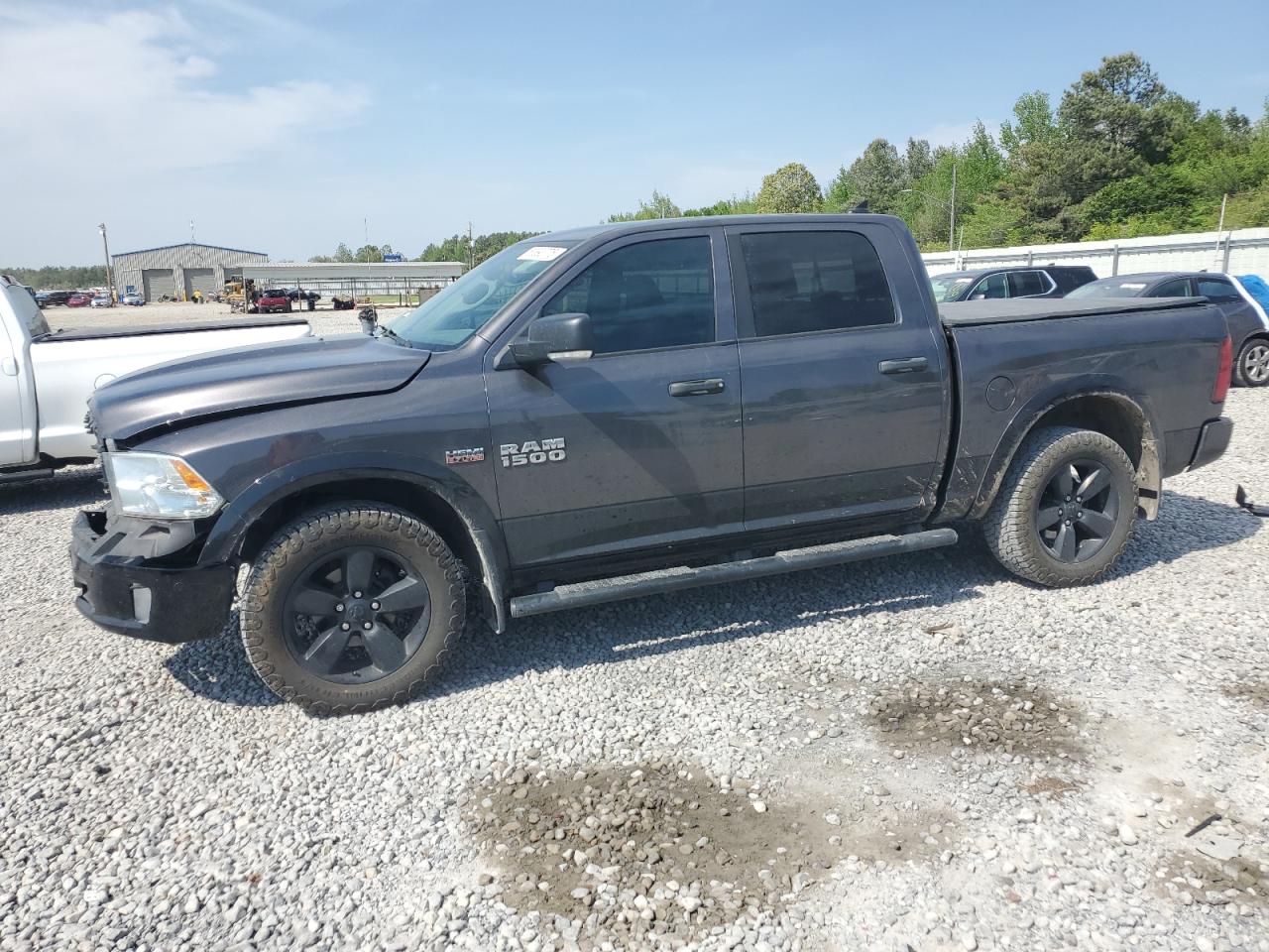 RAM 1500 SLT