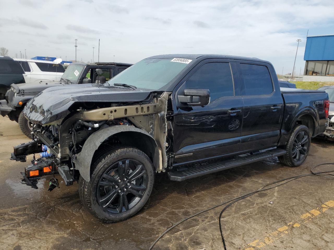 FORD F-150 LARIAT