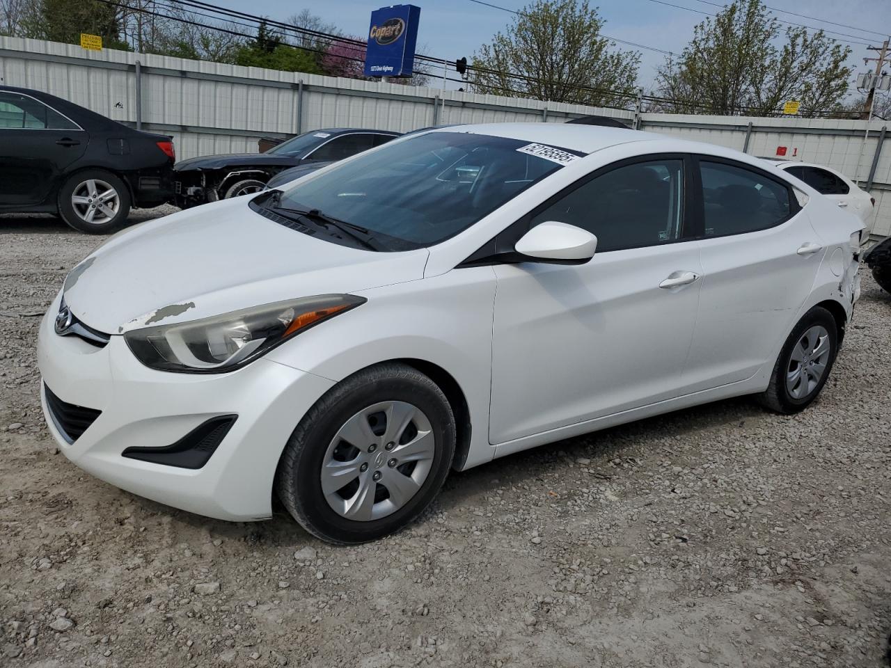 HYUNDAI ELANTRA SE