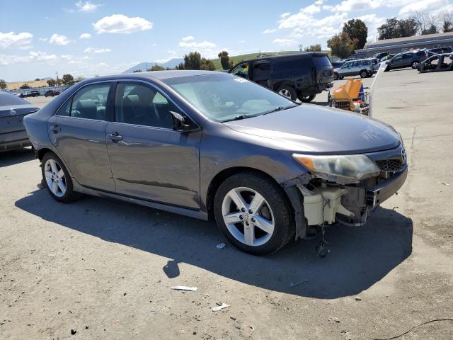 Vin: 4t1bf1fkxeu335610, lot: 54949915, toyota camry l 20144