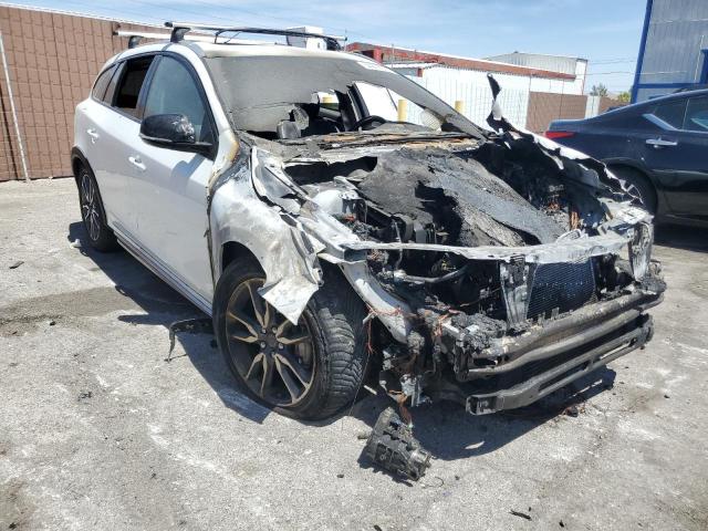Vin: yv4612hk7f1001283, lot: 54272035, volvo v60 premier 20154