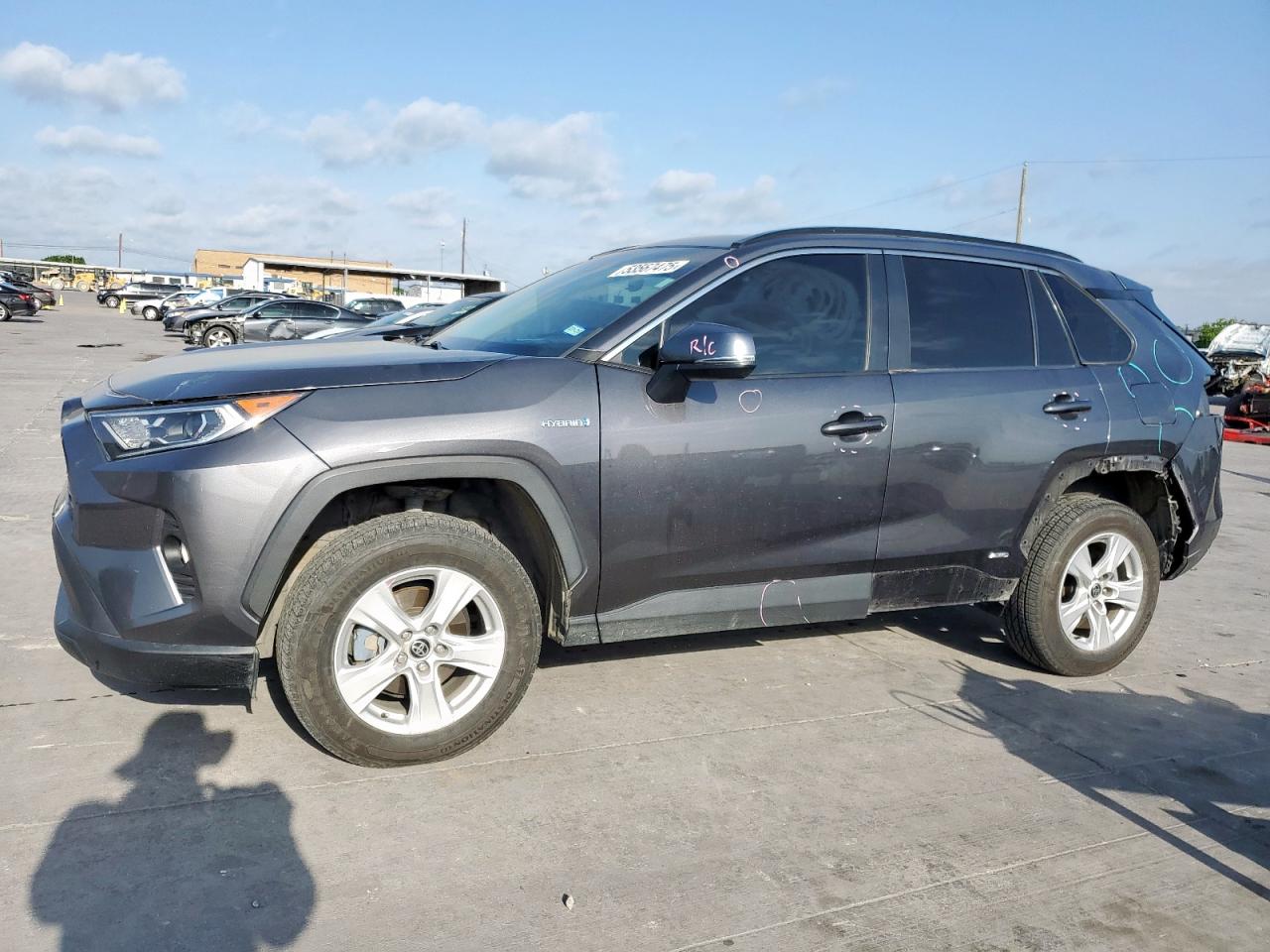 TOYOTA RAV4 XLE