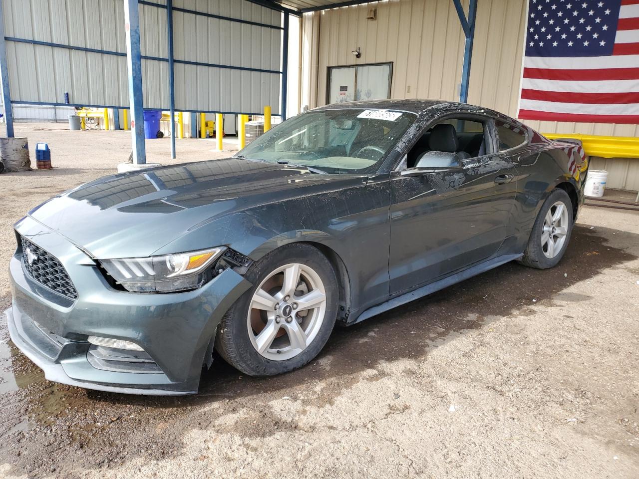 FORD MUSTANG