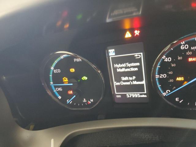 2018 TOYOTA RAV4 HV LE JTMRJREVXJD173547