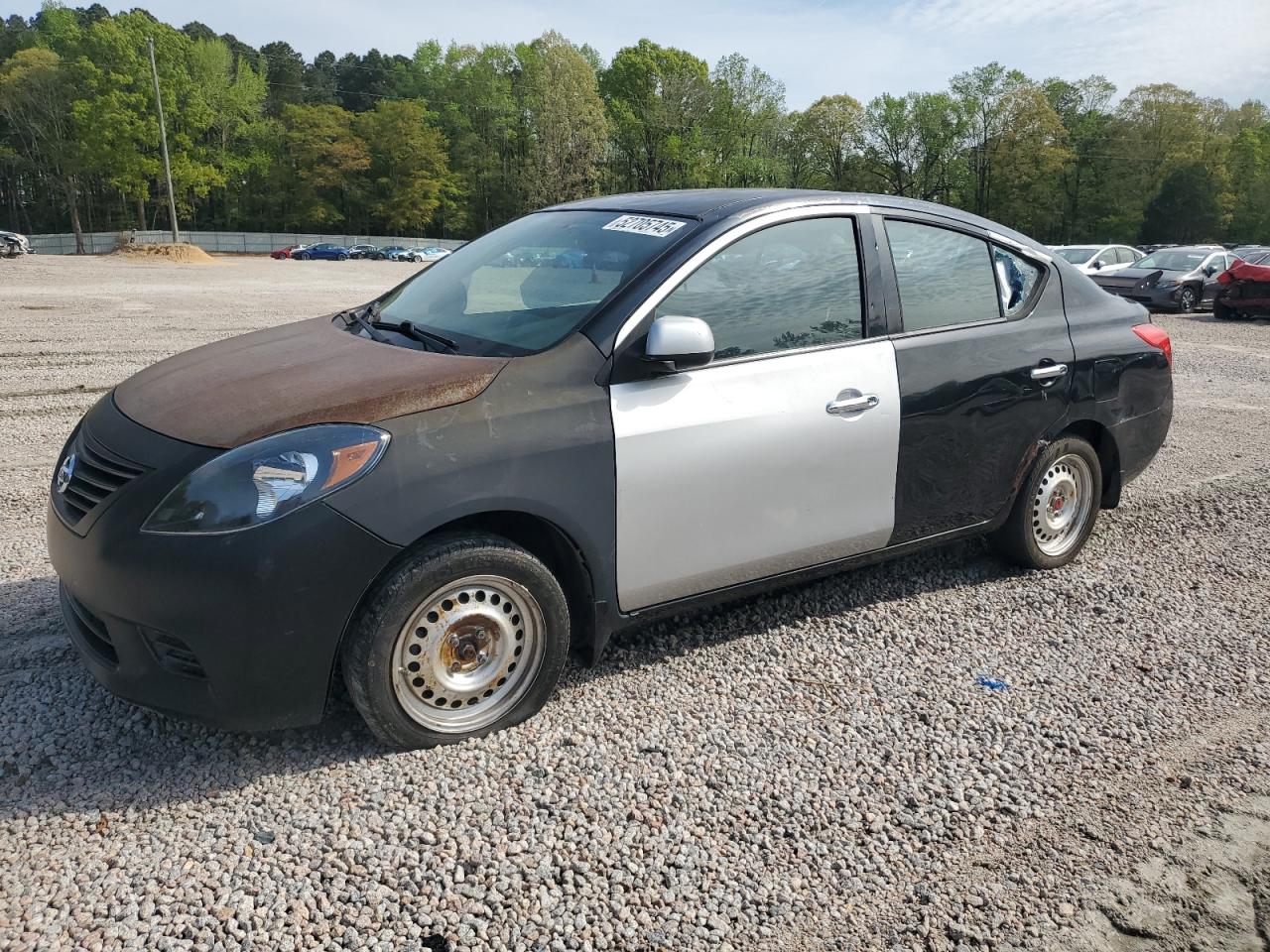 NISSAN VERSA S