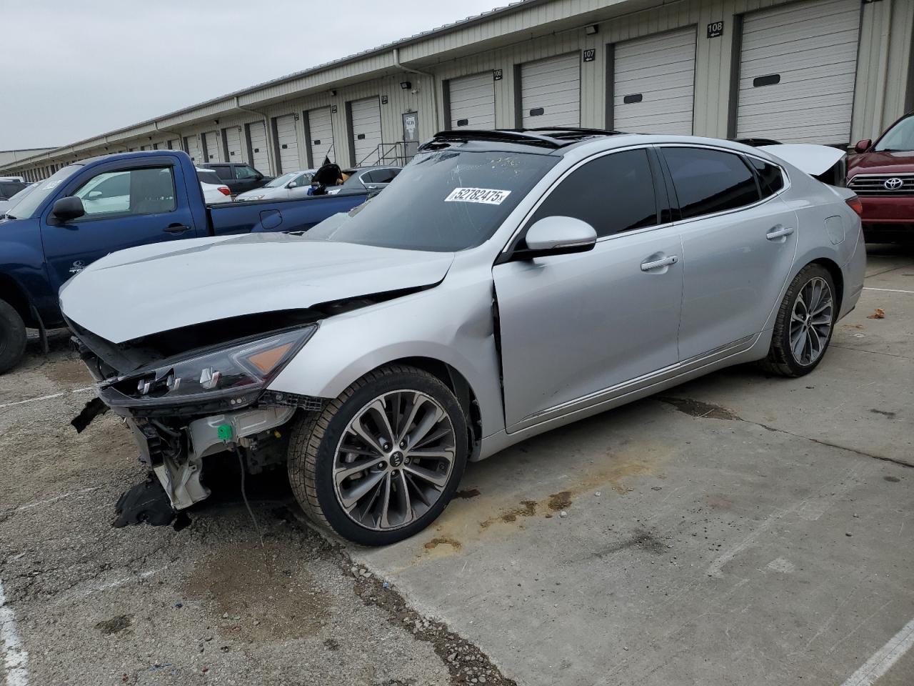 KIA CADENZA PREMIUM