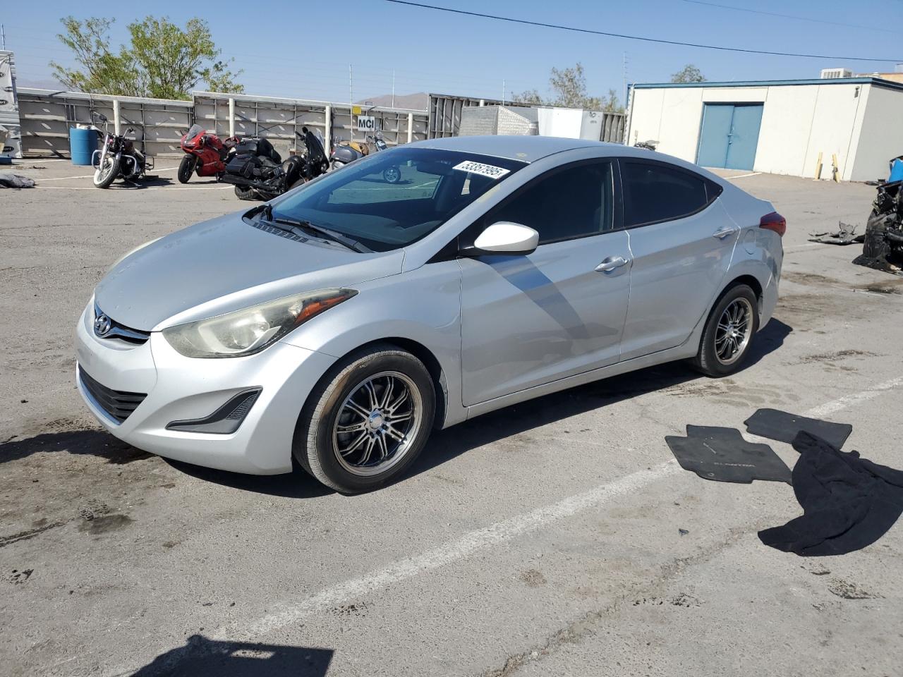 HYUNDAI ELANTRA SE