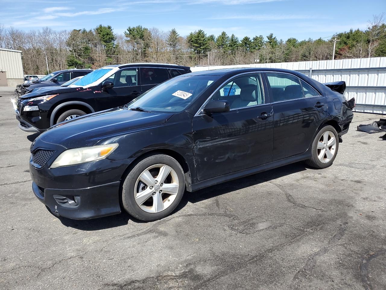 TOYOTA CAMRY BASE
