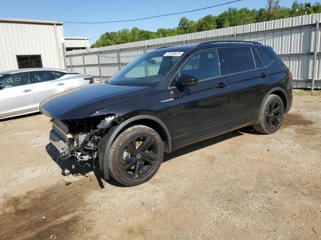 VOLKSWAGEN TIGUAN SE R-LINE BLACK