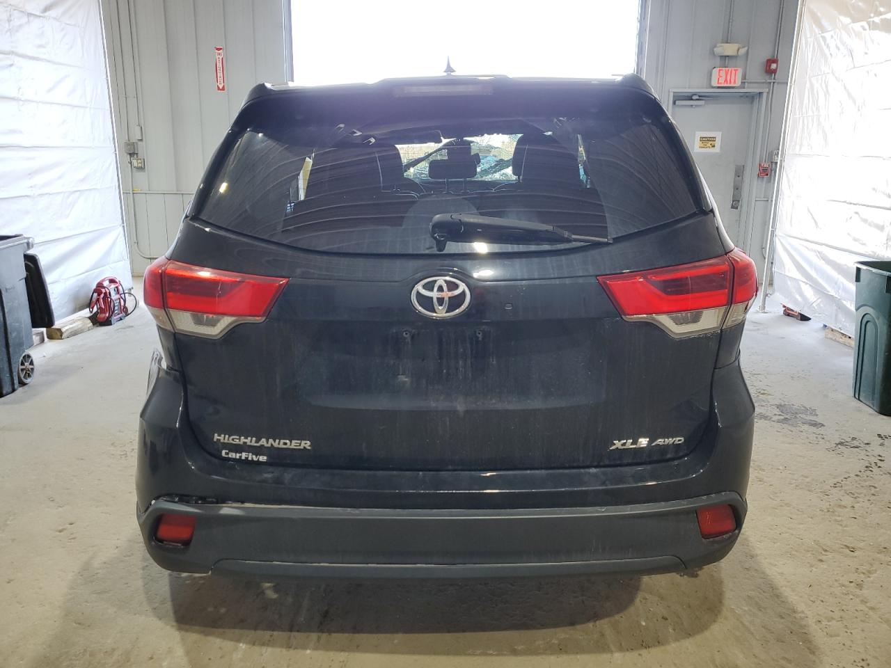 TOYOTA HIGHLANDER SE