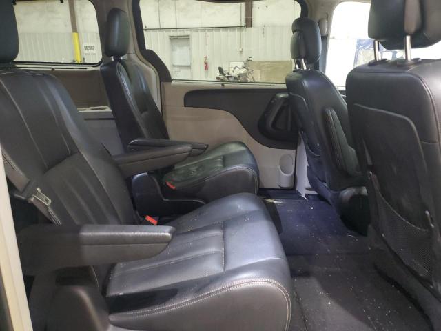 2016 CHRYSLER TOWN & COU 2C4RC1CG1GR111430