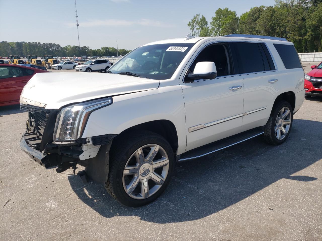 CADILLAC ESCALADE LUXURY