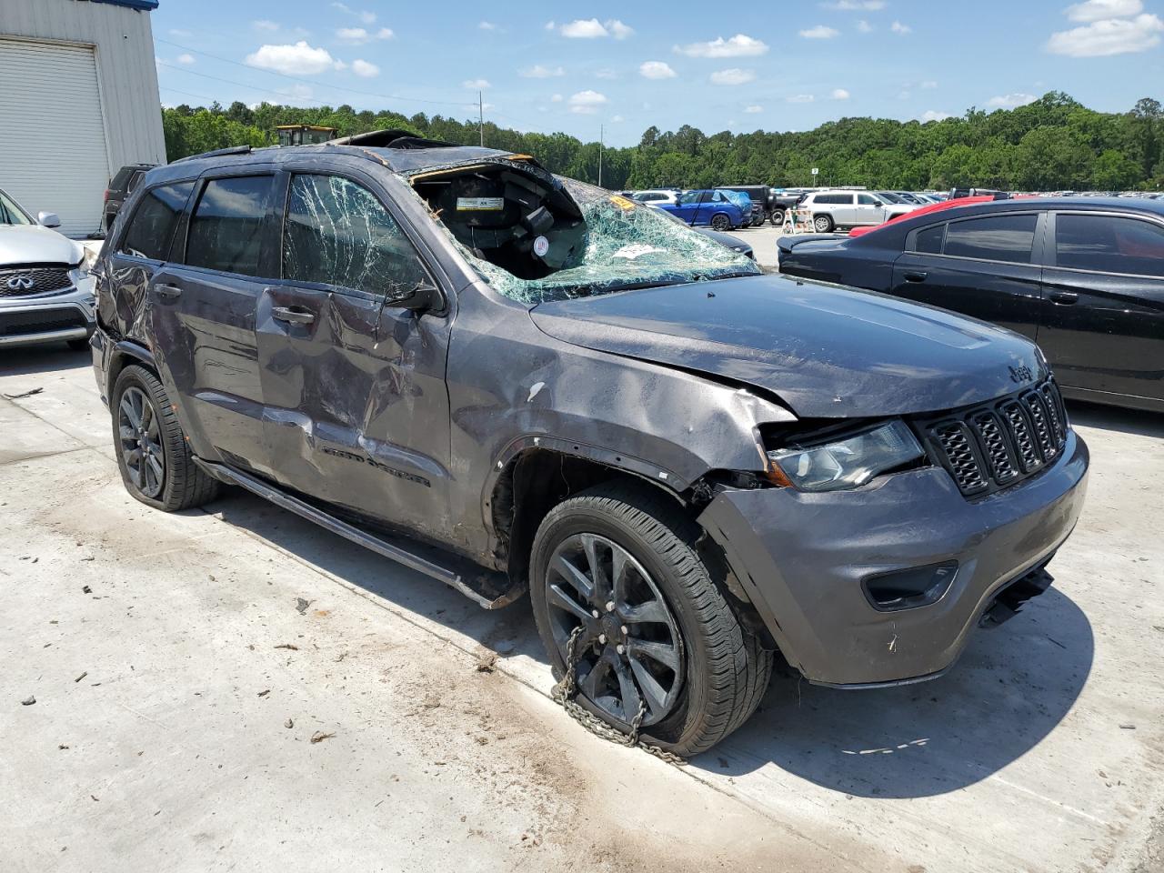 JEEP GRAND CHEROKEE LAREDO