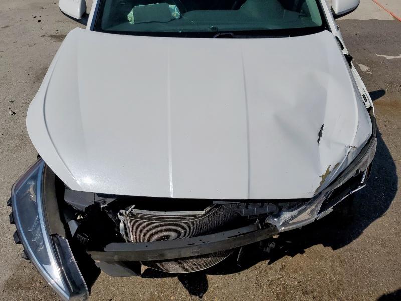 2019 HYUNDAI ELANTRA SE - 5NPD84LF4KH462861
