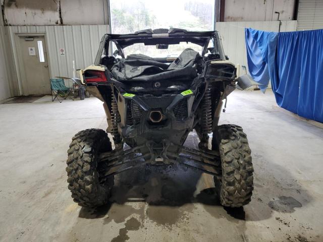 2022 CAN-AM MAVERICK X 3JBVGAV47NE000615