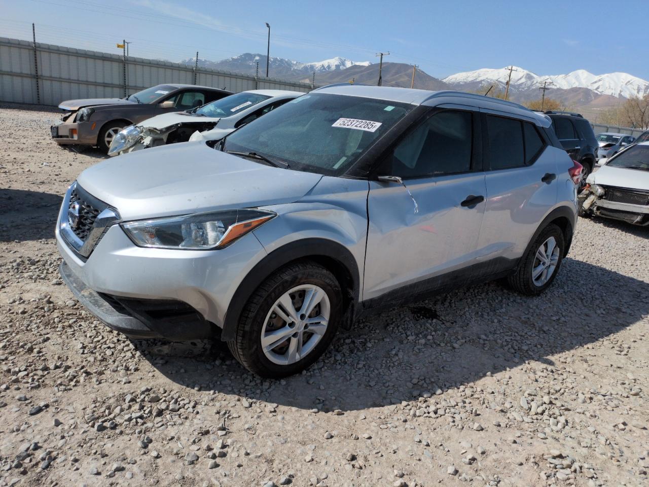 NISSAN KICKS S