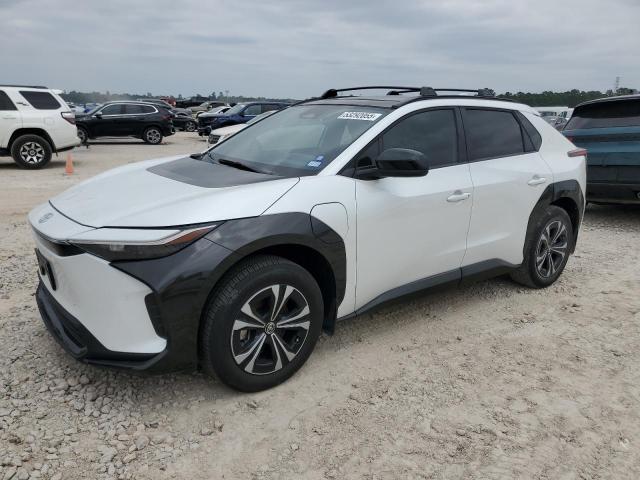 TOYOTA BZ4X XLE 2024 white  electric JTMAAAAA3RA041910 photo #1