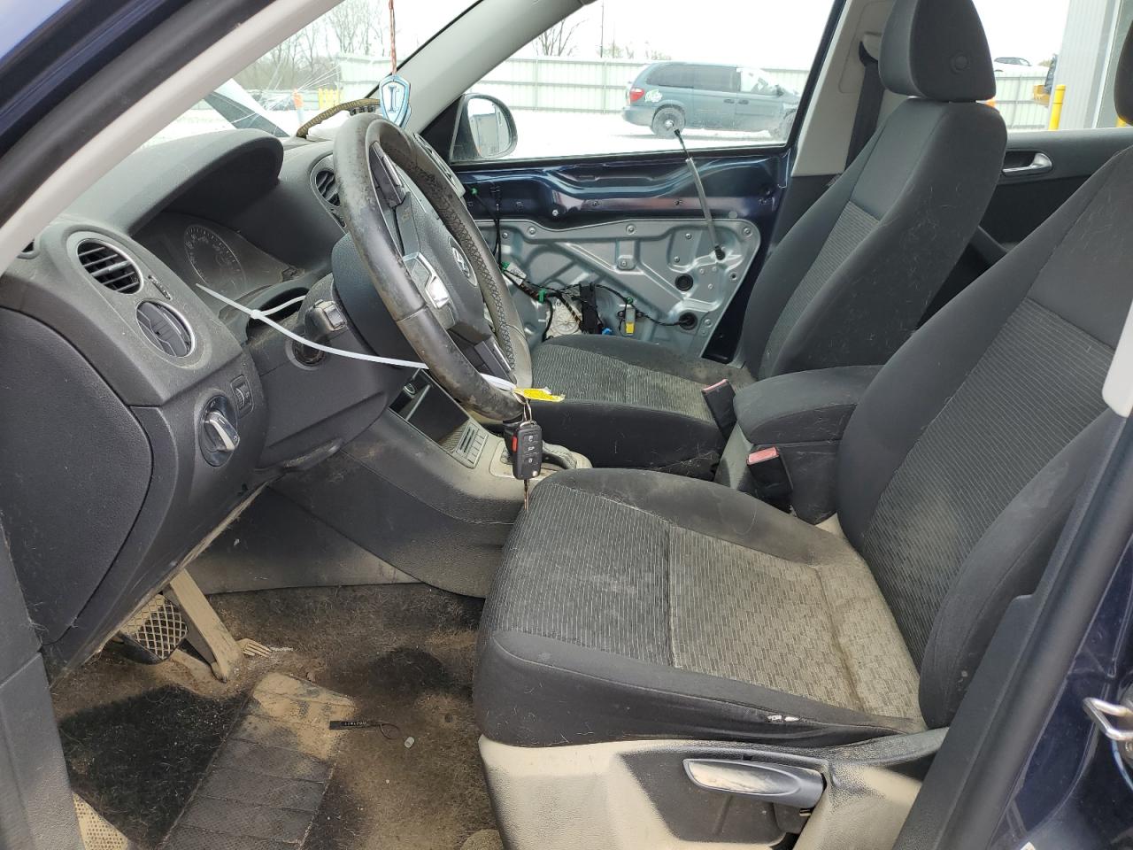 Lot #3151503649 2015 VOLKSWAGEN TIGUAN S