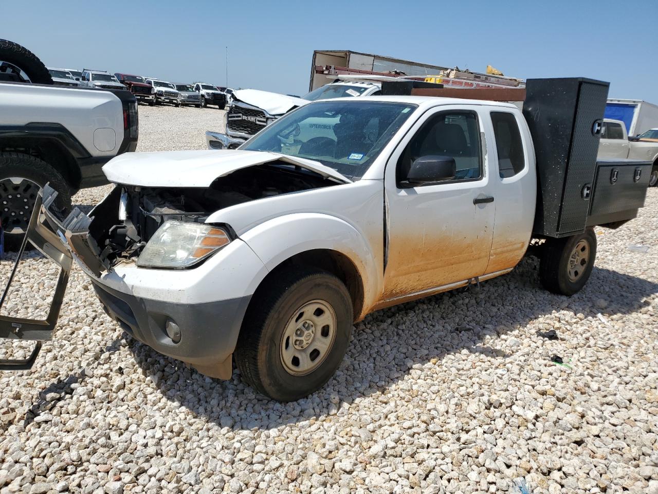 NISSAN FRONTIER S