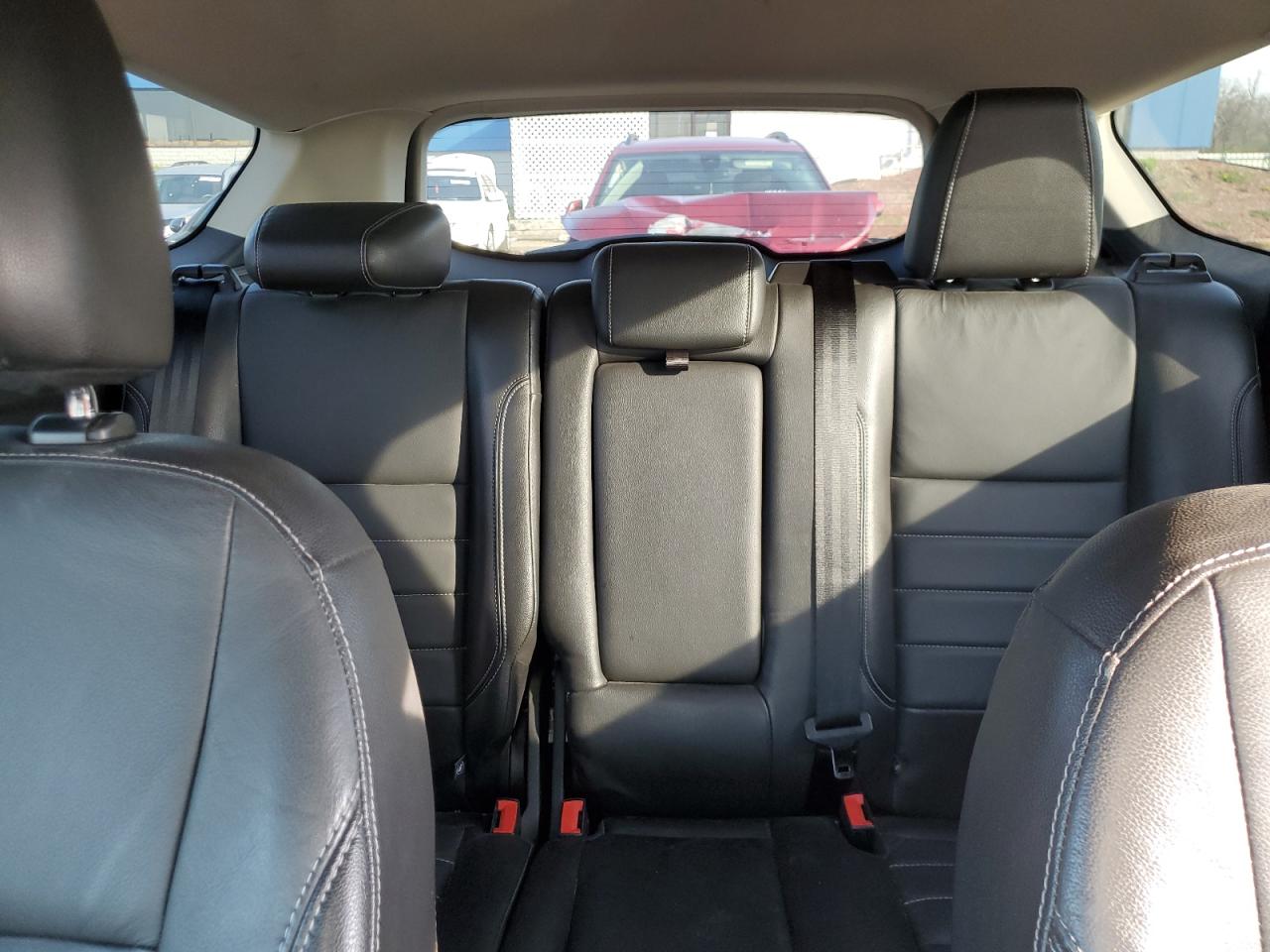 FORD ESCAPE TITANIUM