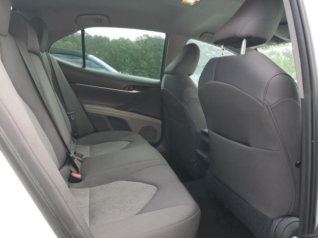 2018 TOYOTA CAMRY L - 4T1B11HK1JU610514