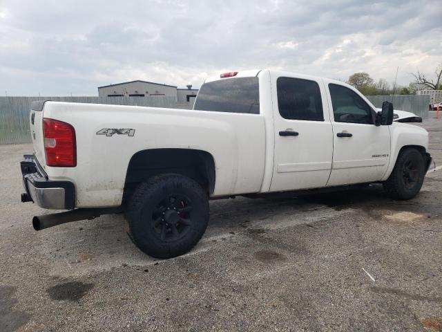 CHEVROLET SILVERADO 2008 white crew pic diesel 1GCHK23638F143431 photo #4