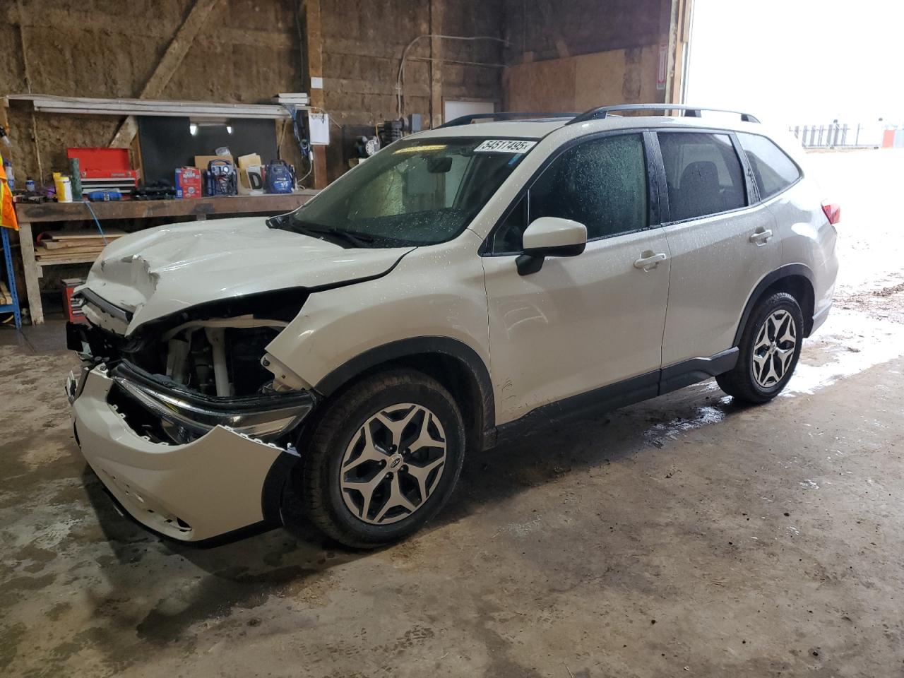 SUBARU FORESTER PREMIUM
