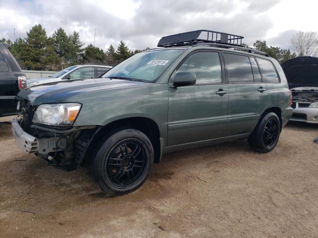 TOYOTA HIGHLANDER