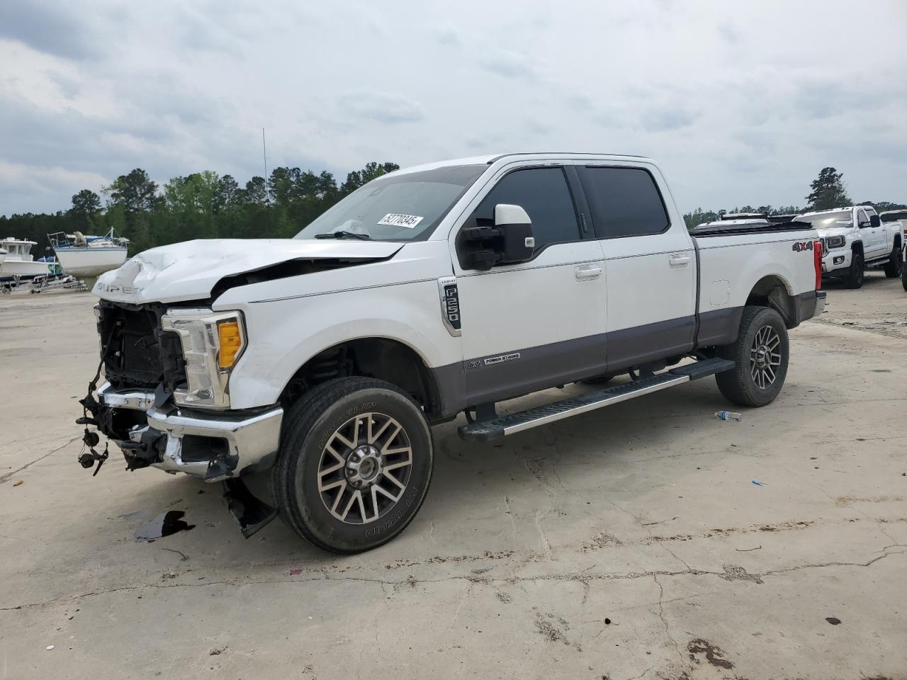 FORD F-250 SUPER DUTY