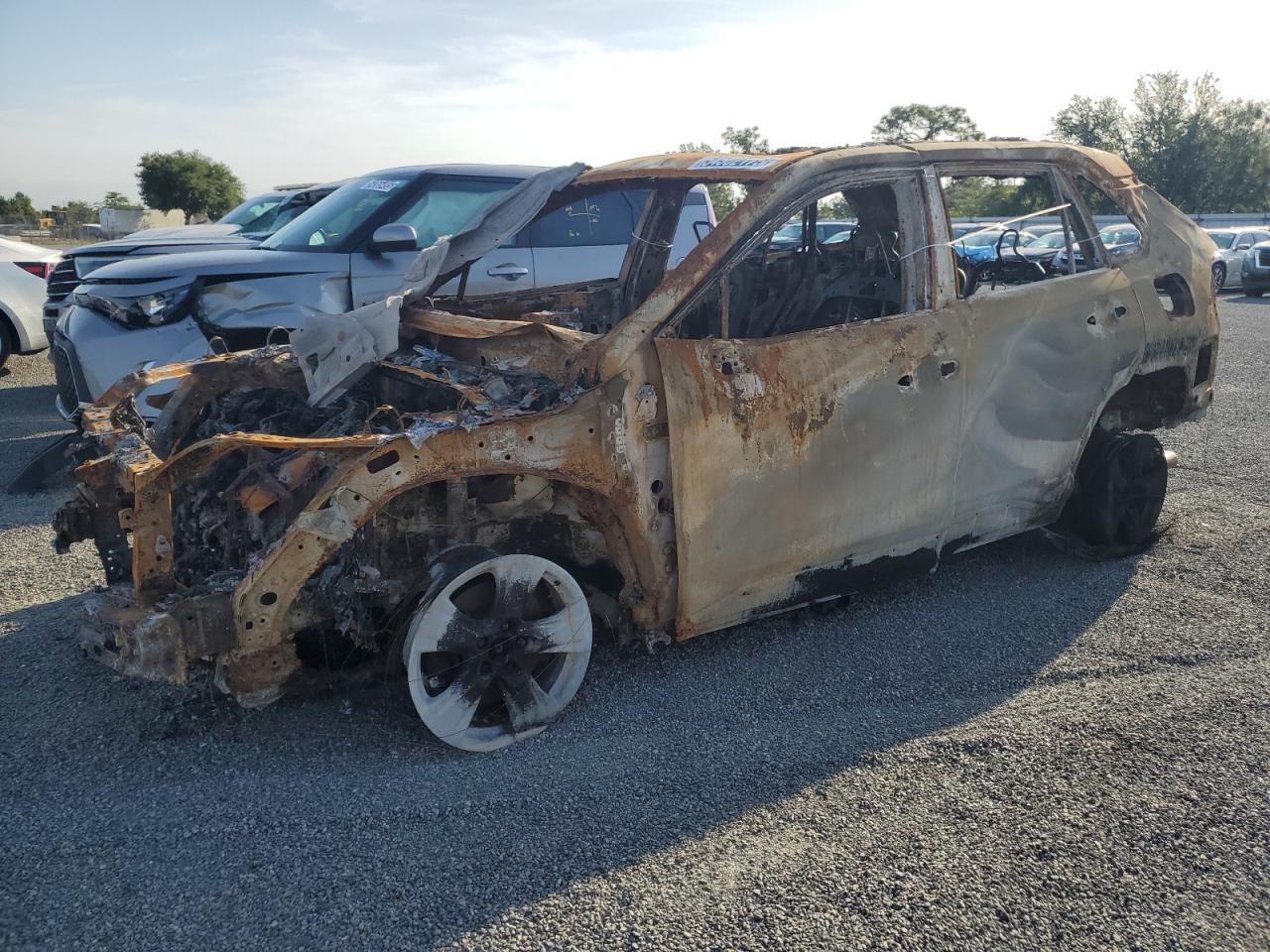 TOYOTA RAV4 XLE