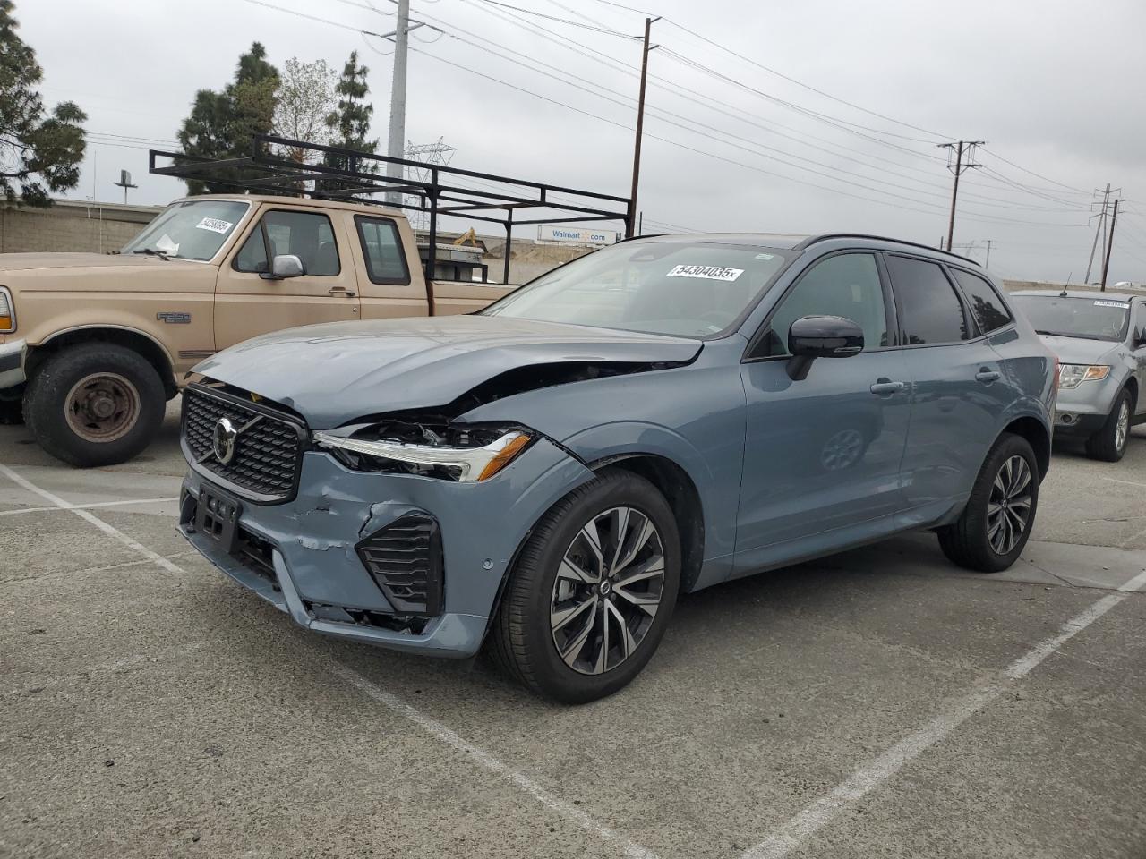 VOLVO XC60 PLUS