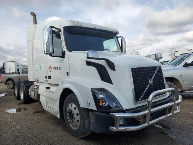 VOLVO VNL 2016 white tractor diesel 4V4NC9EH1GN938252 photo #1
