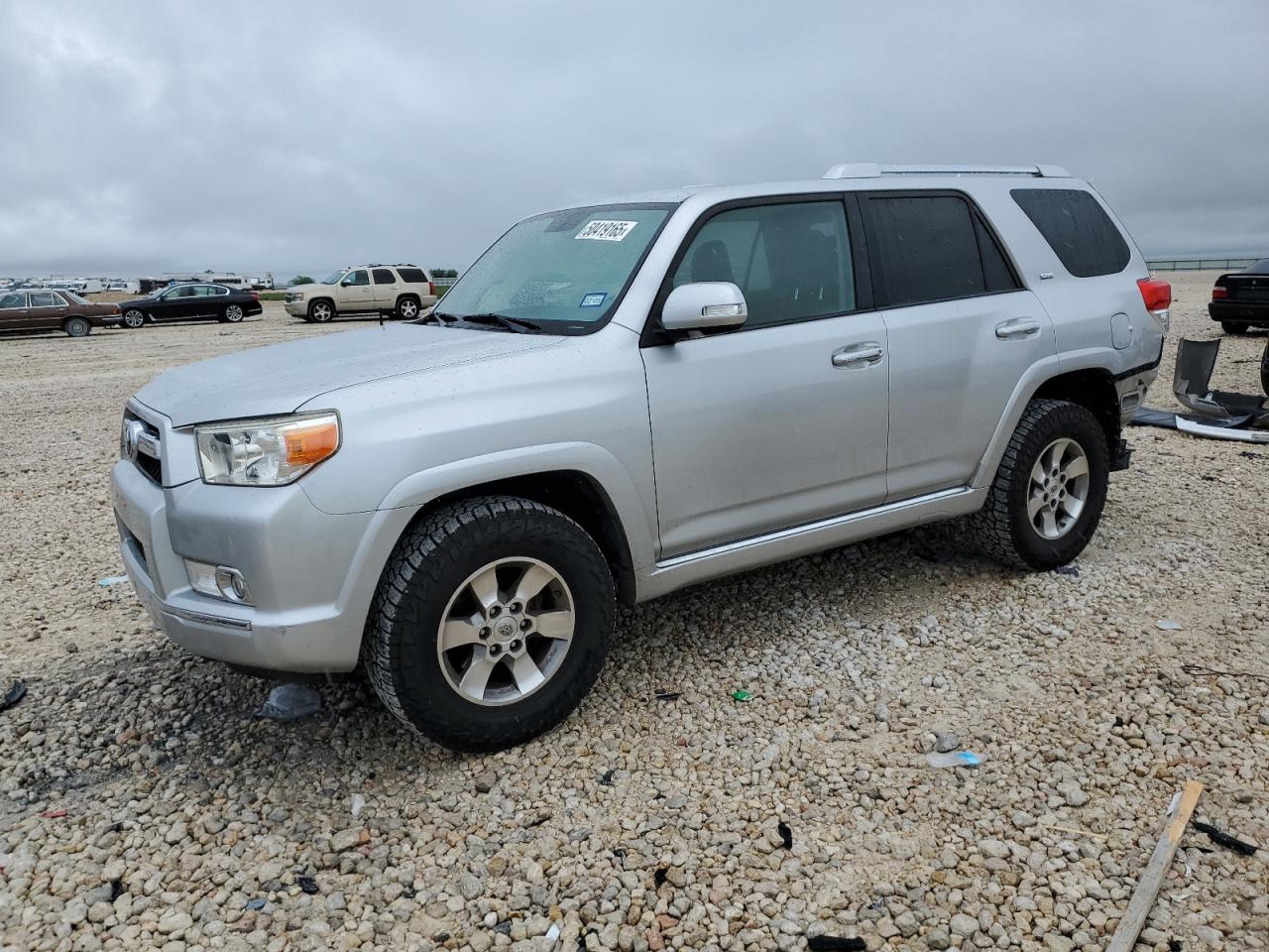 TOYOTA 4RUNNER SR5
