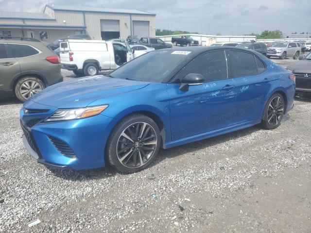 TOYOTA CAMRY XSE