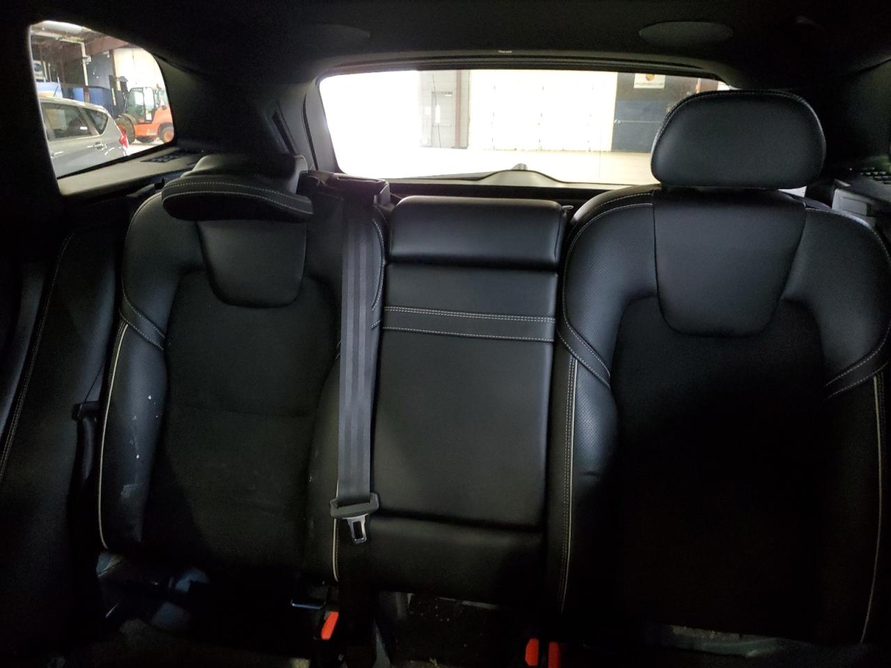 VOLVO XC60 T6 R-DESIGN