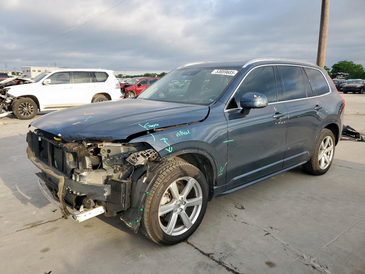 VOLVO XC90 T6 MOMENTUM