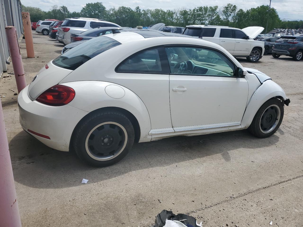 VOLKSWAGEN BEETLE