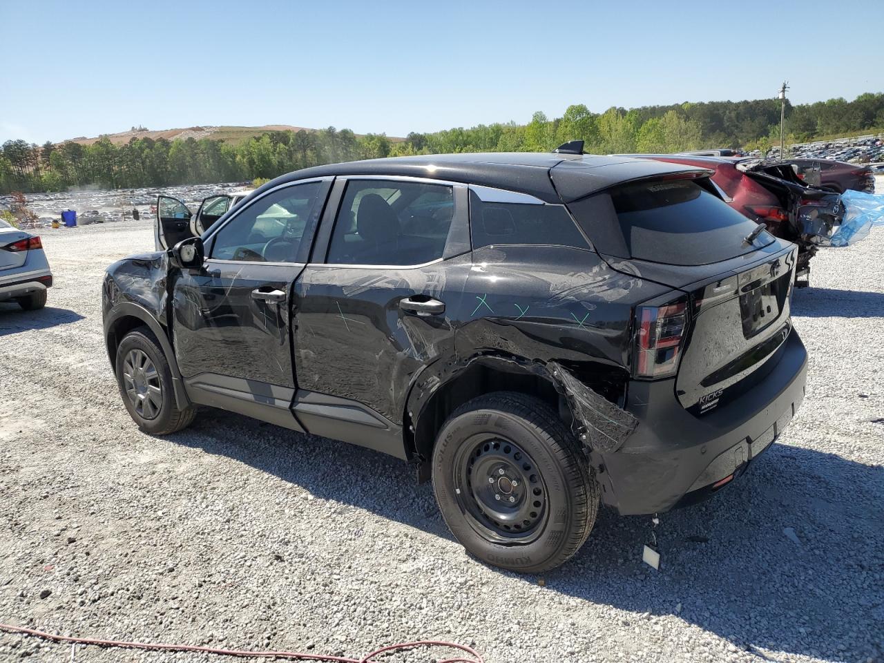 NISSAN KICKS S