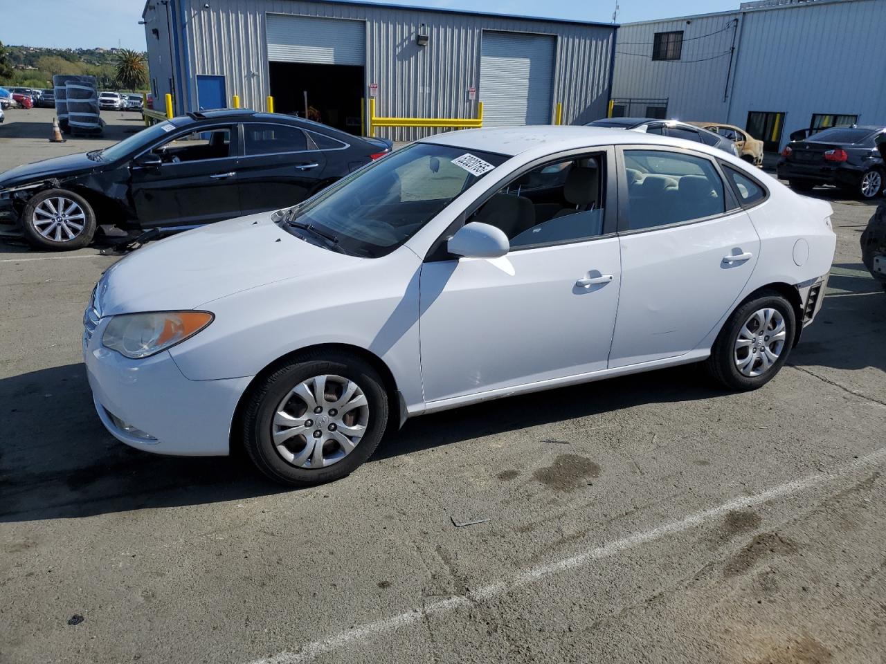 HYUNDAI ELANTRA BLUE