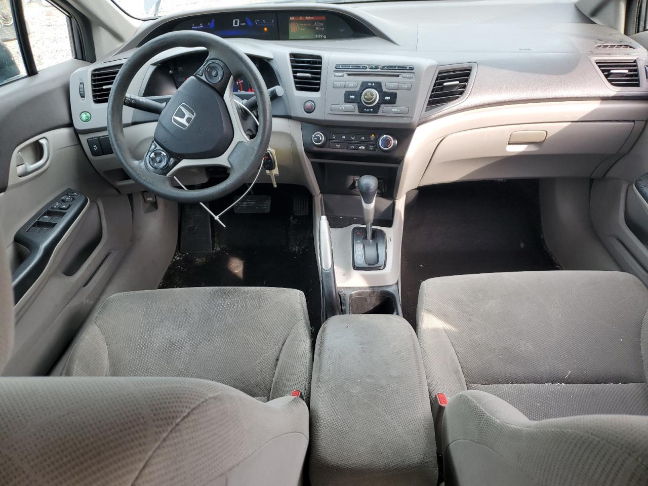 Honda Civic lx 2012