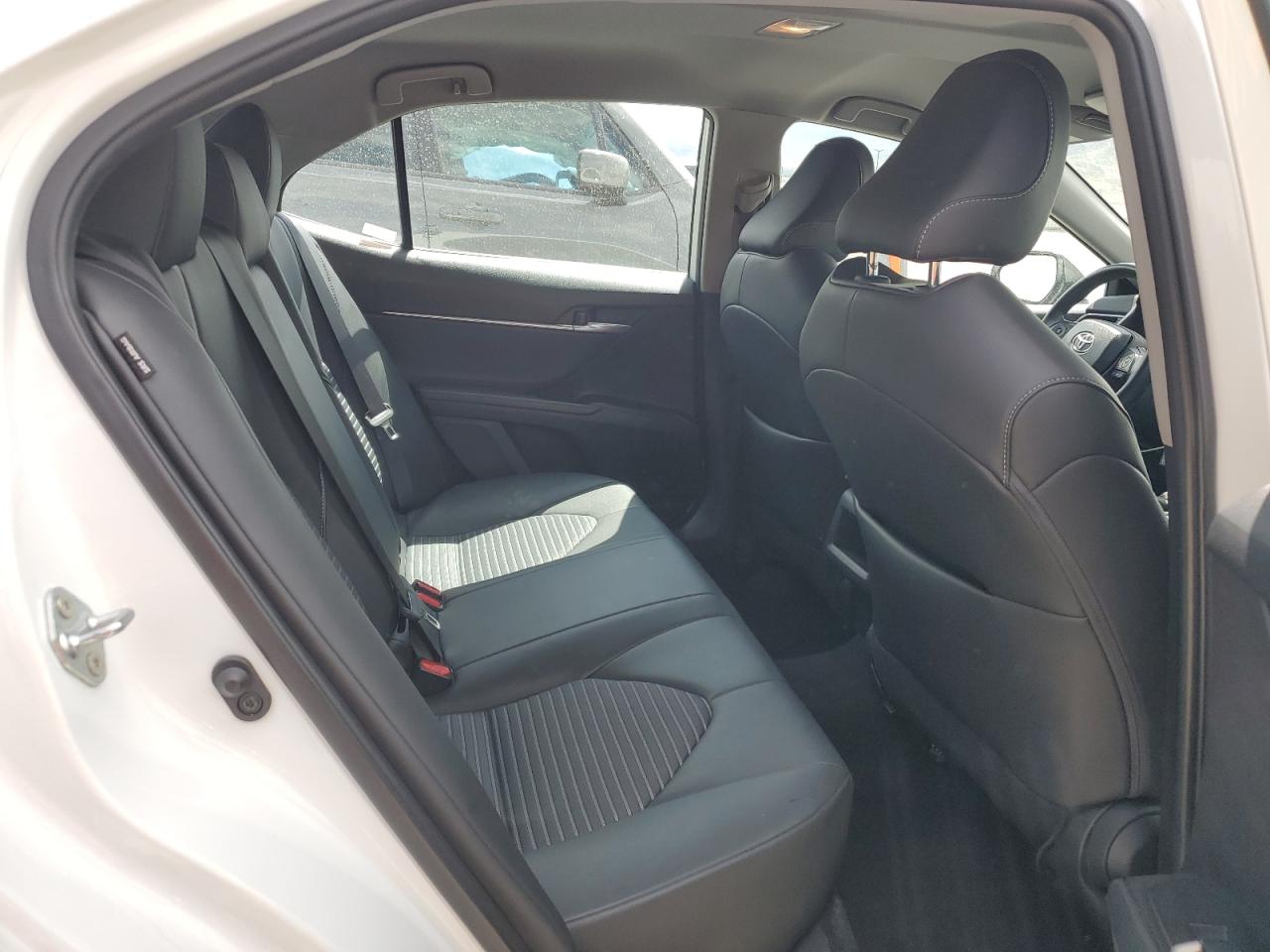 TOYOTA CAMRY SE NIGHT SHADE