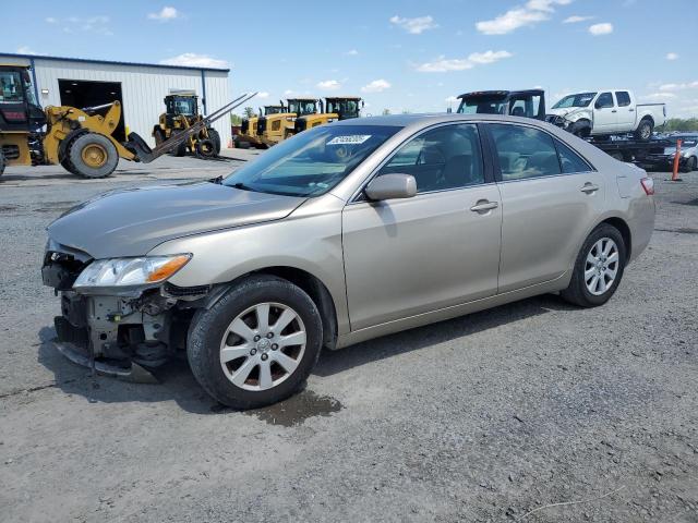 TOYOTA CAMRY BASE