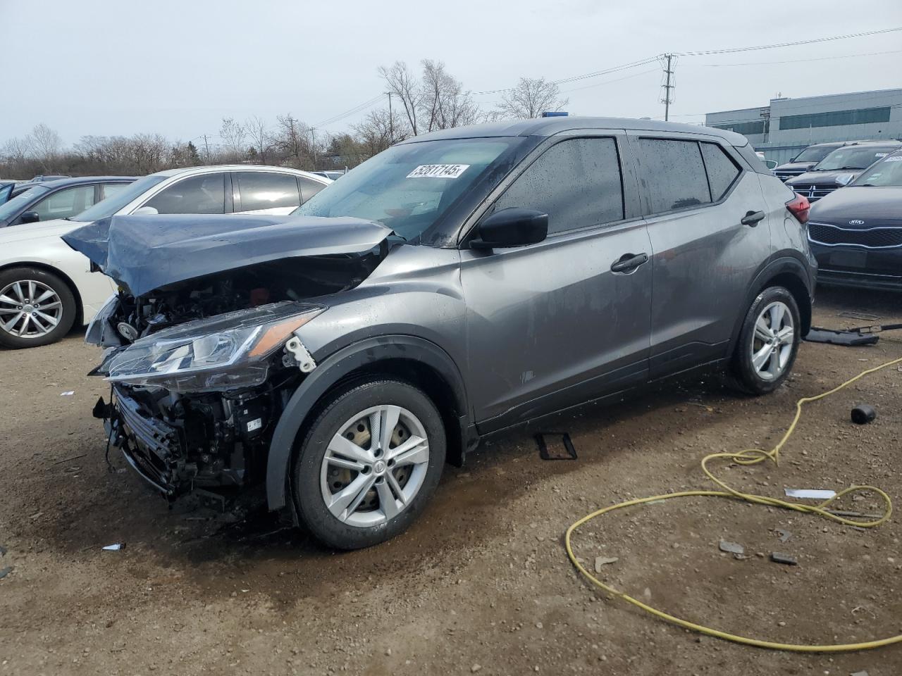 NISSAN KICKS S
