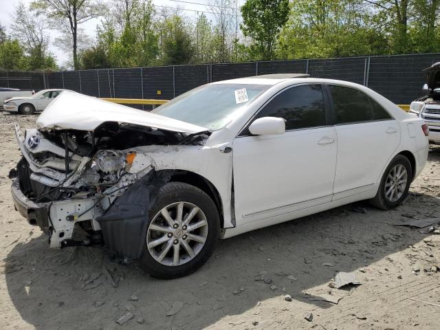 TOYOTA CAMRY BASE