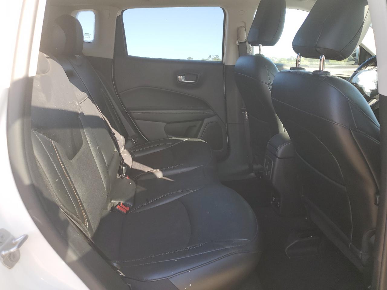 JEEP COMPASS LATITUDE