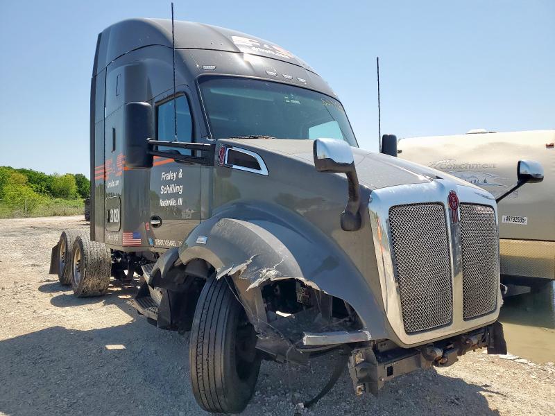 Global Auto Auctions: 2021 KENWORTH T680