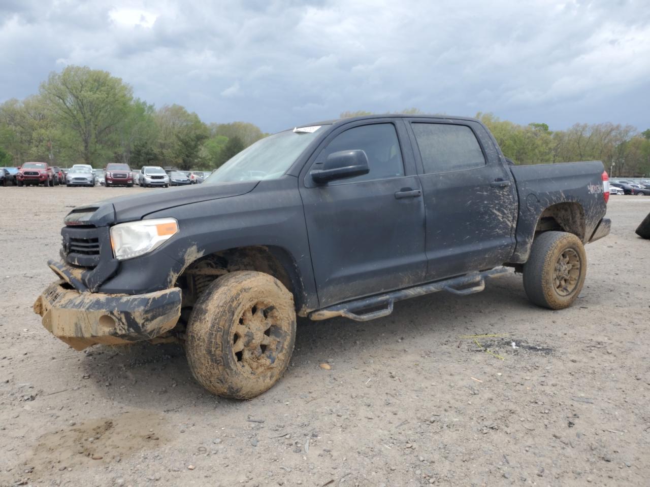 TOYOTA TUNDRA CREWMAX SR5