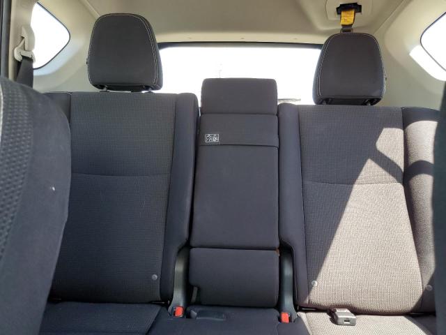 2018 TOYOTA RAV4 HV LE JTMRJREVXJD252457