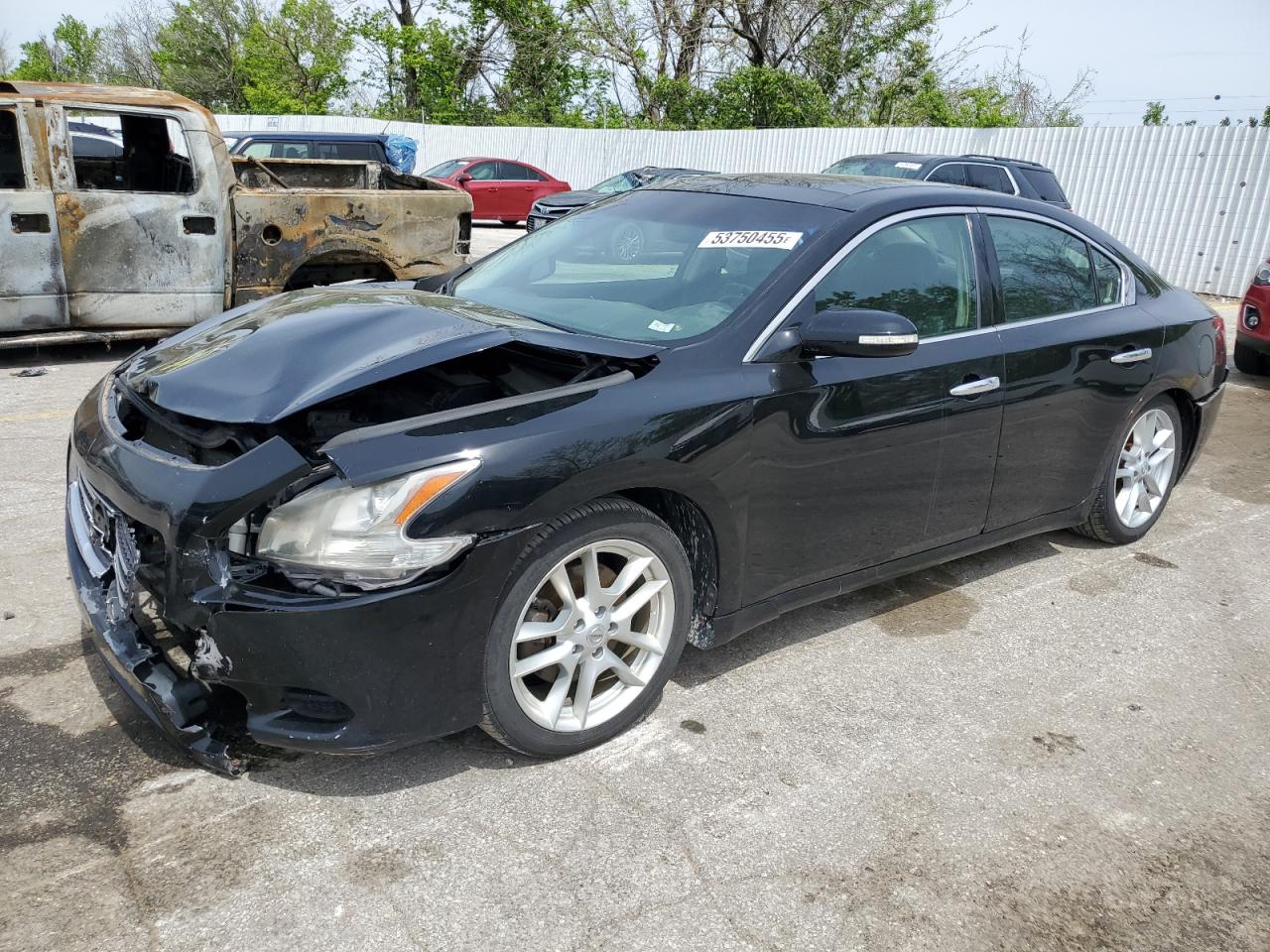 NISSAN MAXIMA S